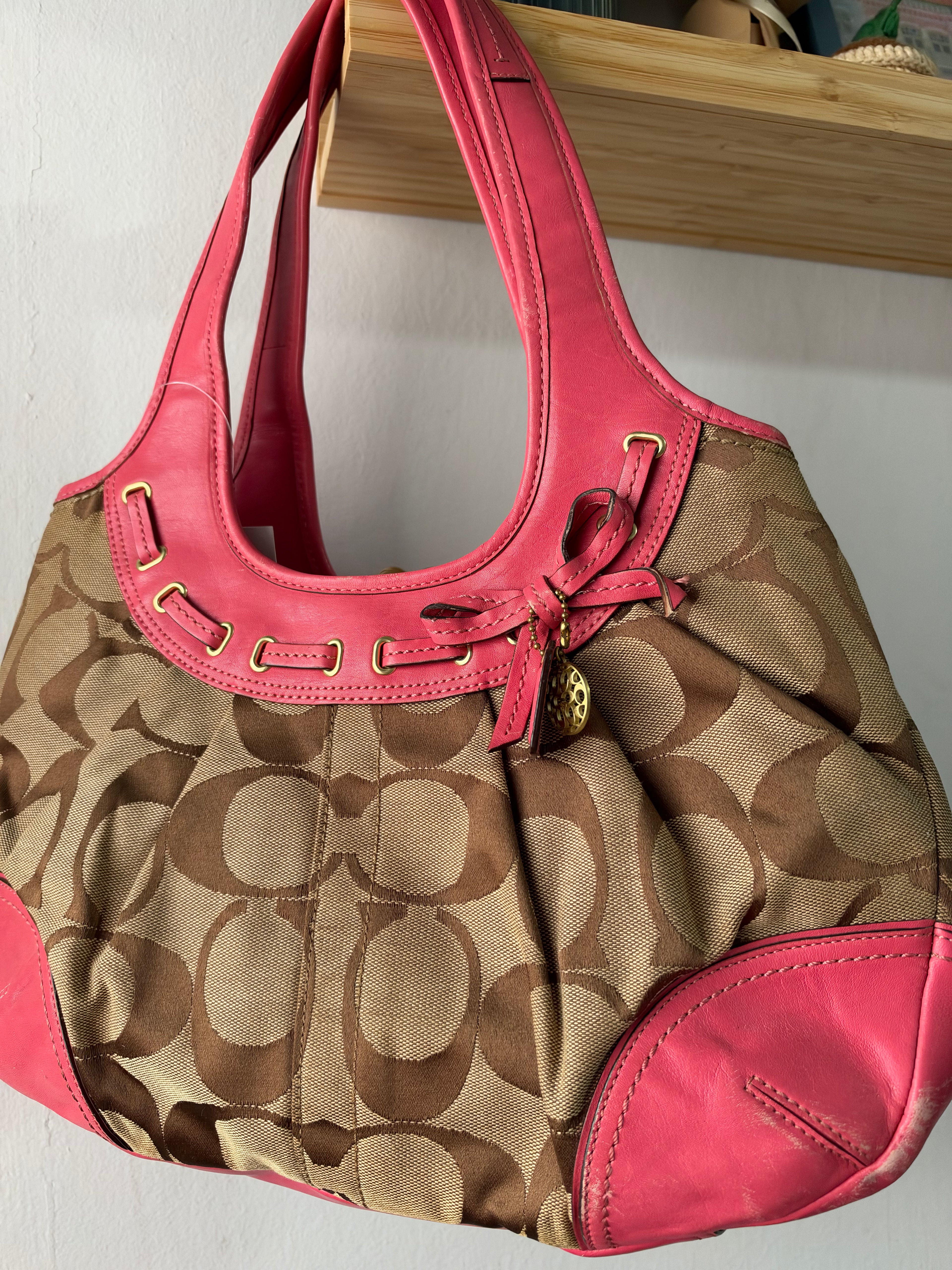 Coach Kisslock Frame Shoulder Bag