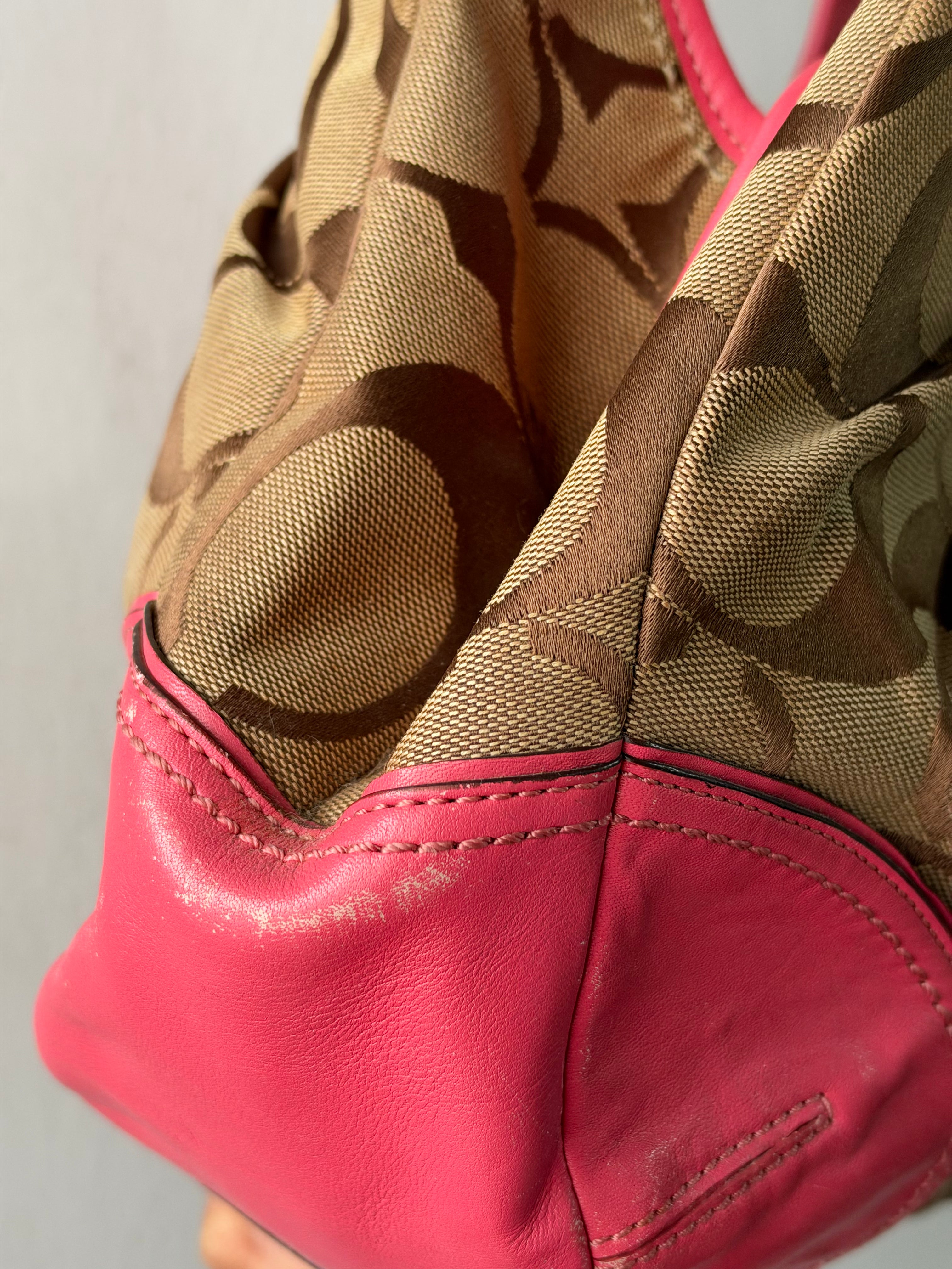 Coach Kisslock Frame Shoulder Bag